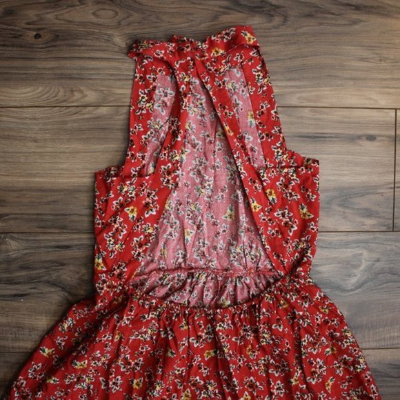 Sunday Mi Amor Red Hi lOW High Neck Floral Open Back Sundress M - Picture 6 of 6